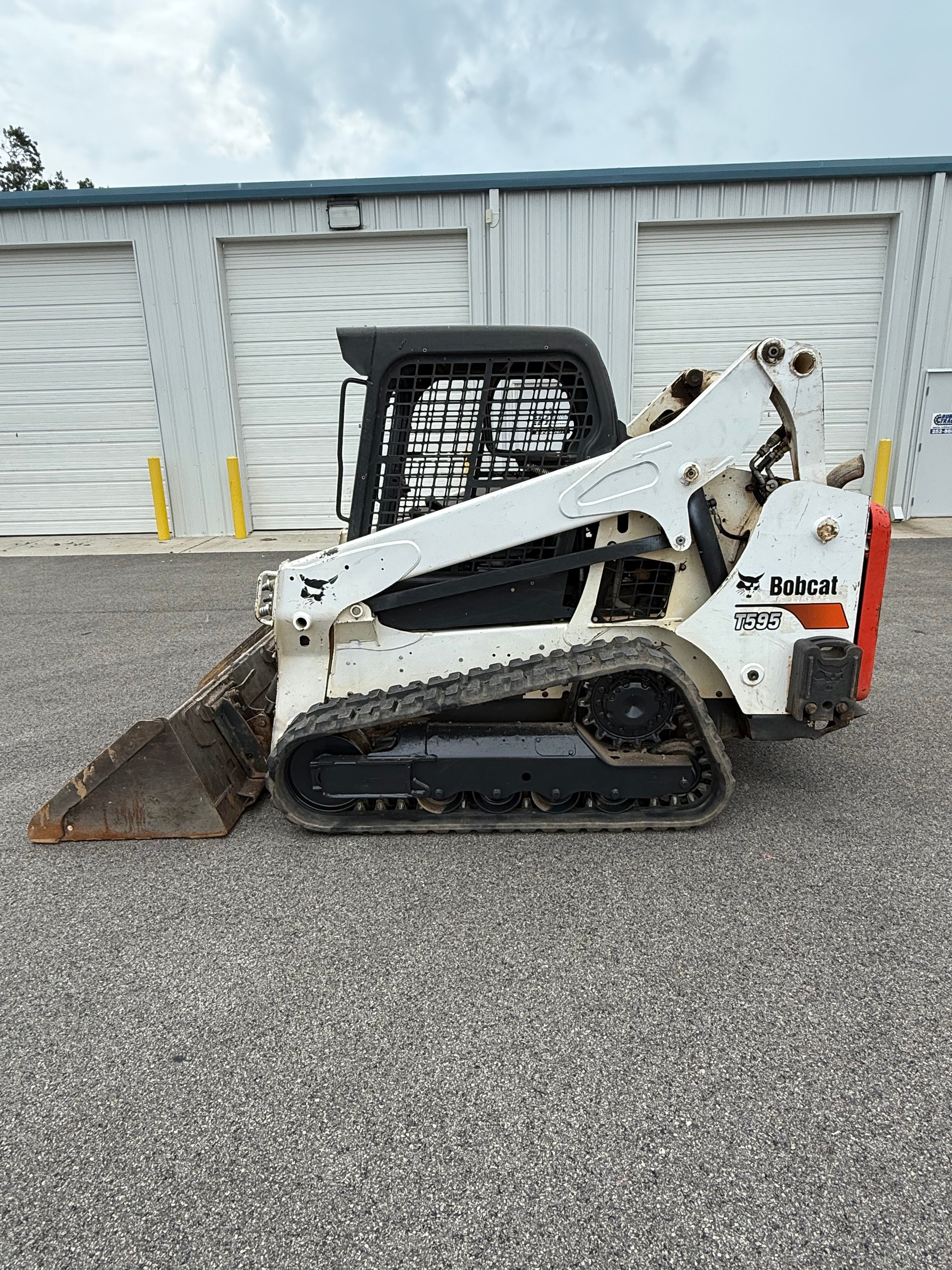 2019  Bobcat T595 Loader with 2490 Hours